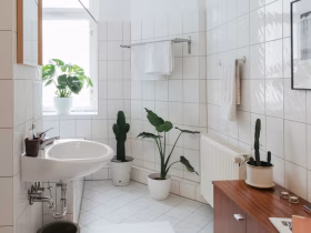 Effective Bathroom Cleaning Techniques: Simple Tips for a Sparkling Space