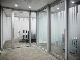 How to keep glass furniture clean