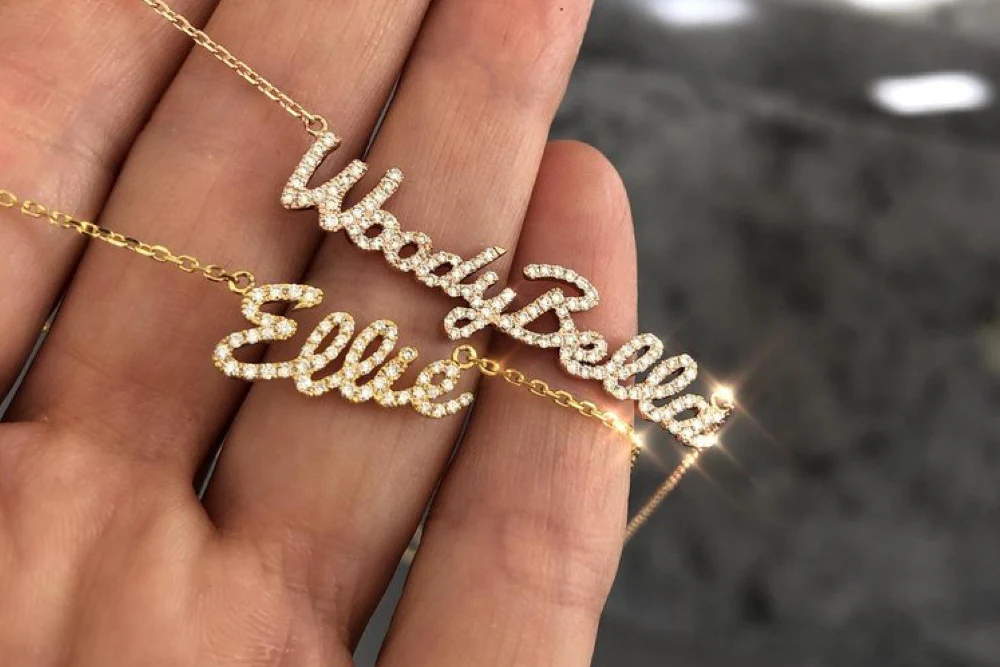 The Role of Silver Name Necklaces in Modern Wedding Jewelry