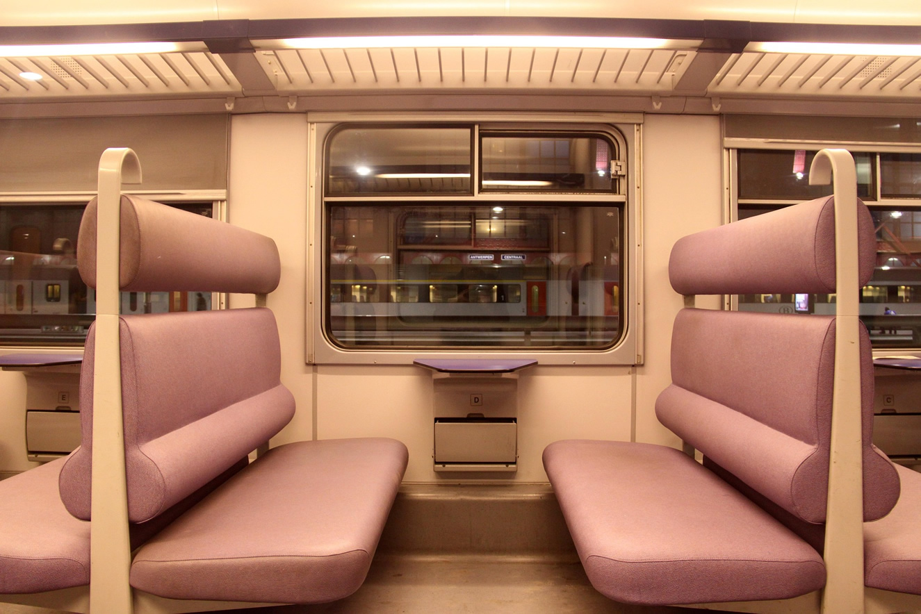 The Benefits of Converting Fluorescent Lighting to LED in Rail Vehicles