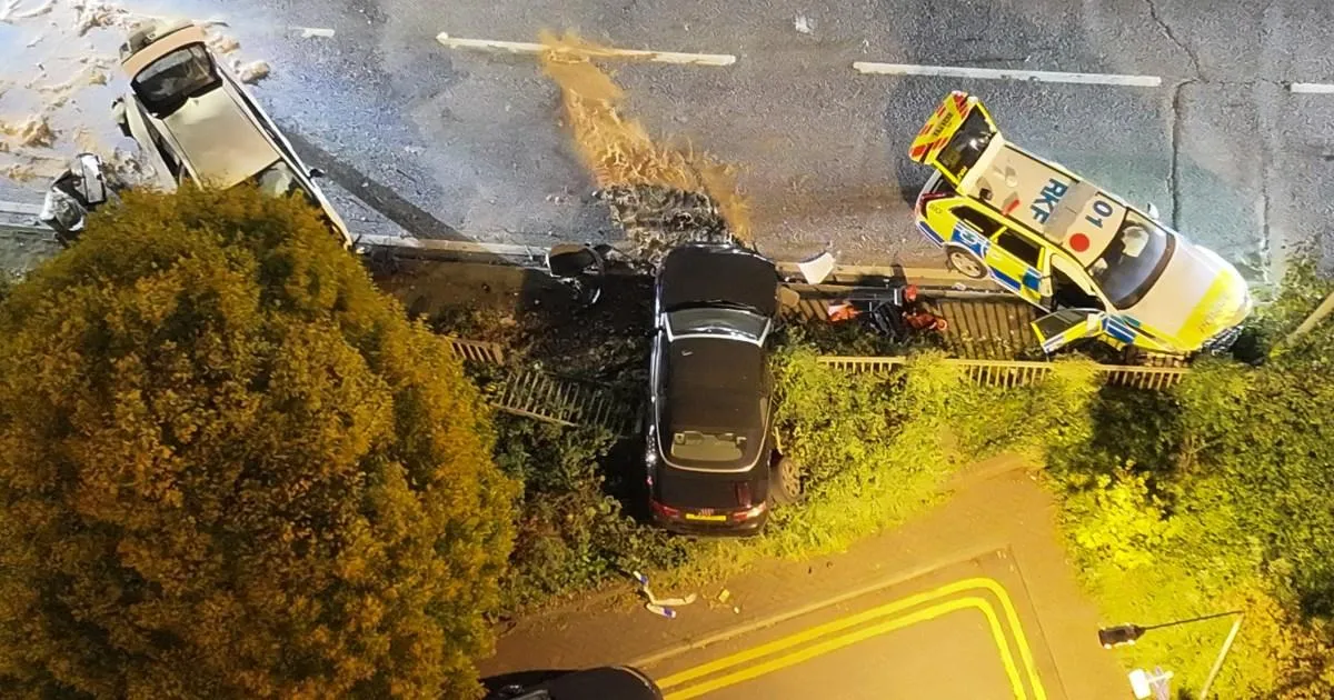 a406 crash